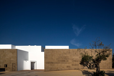 Buiten gevelkurk met isolerende façade kurk