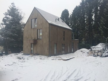 Buiten gevelkurk met isolerende façade kurk